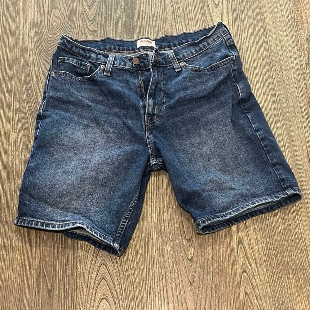 Levi Strauss Signature Jean Shorts Mid Rise Denim Medium Wash Blue Size 30